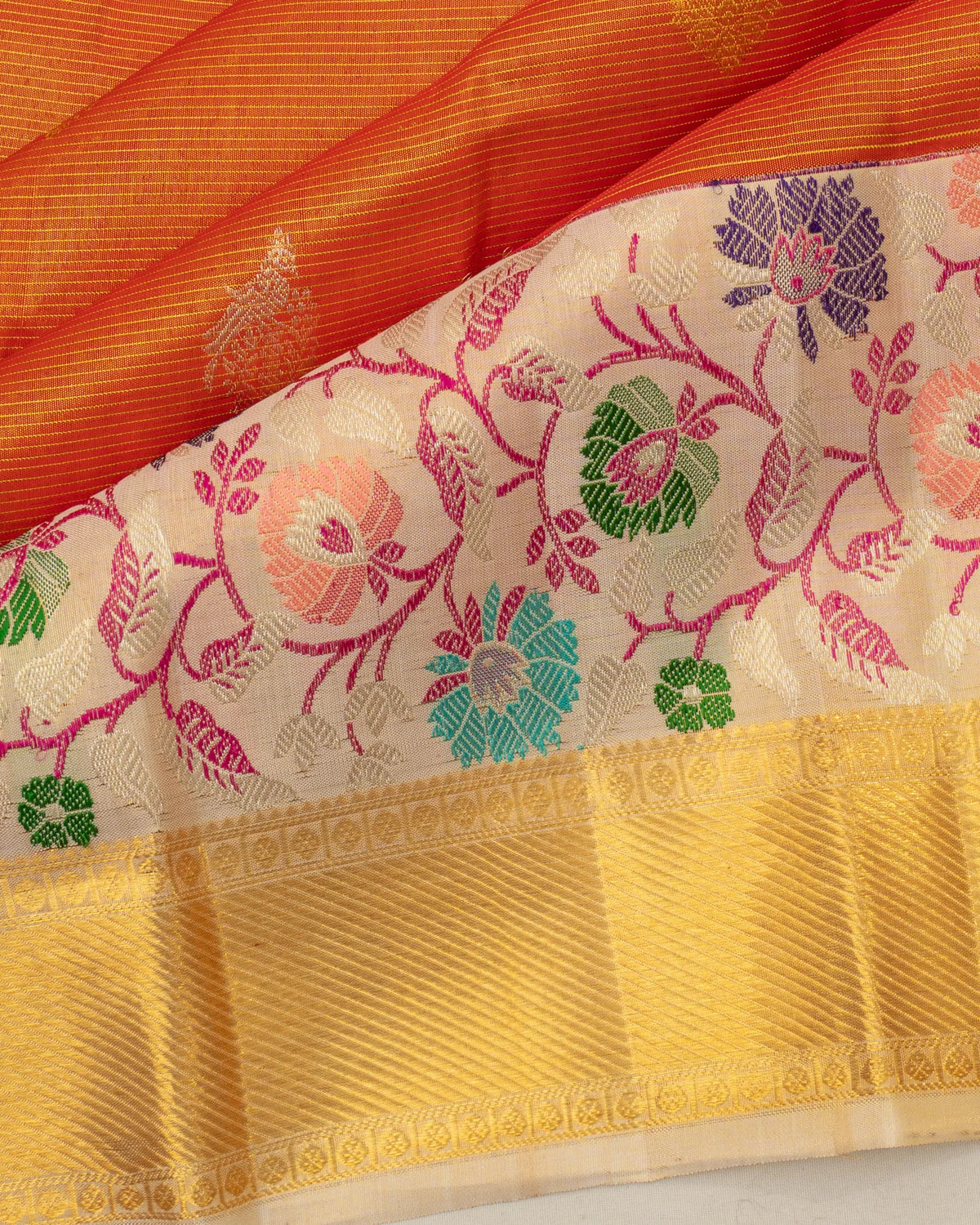 Kanchipuram Silk Tissue Oosi Lines And Butta Red Saree