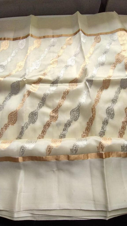 Banarasi Silk Leheriya Cream Saree