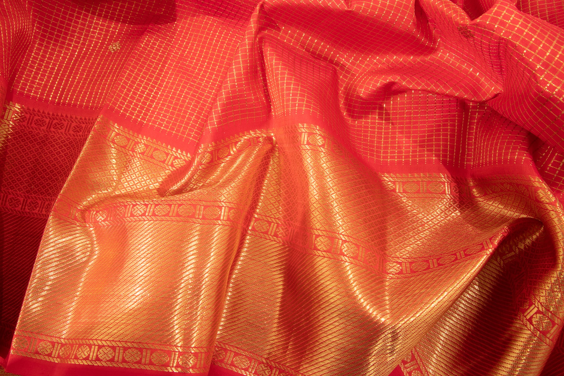 Kanchipuram Silk Checks And Butta Red Saree