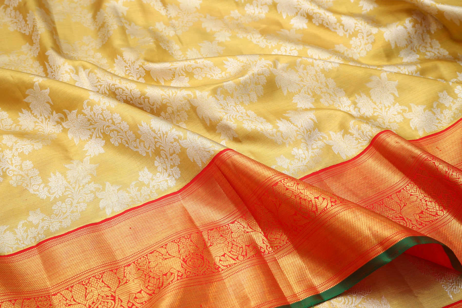 Kanchipuram Silk Tissue Jaal Gold Saree