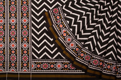Patan Patola Silk Double Ikat Leheriya Bhat Black Saree/4911279_2.jpg