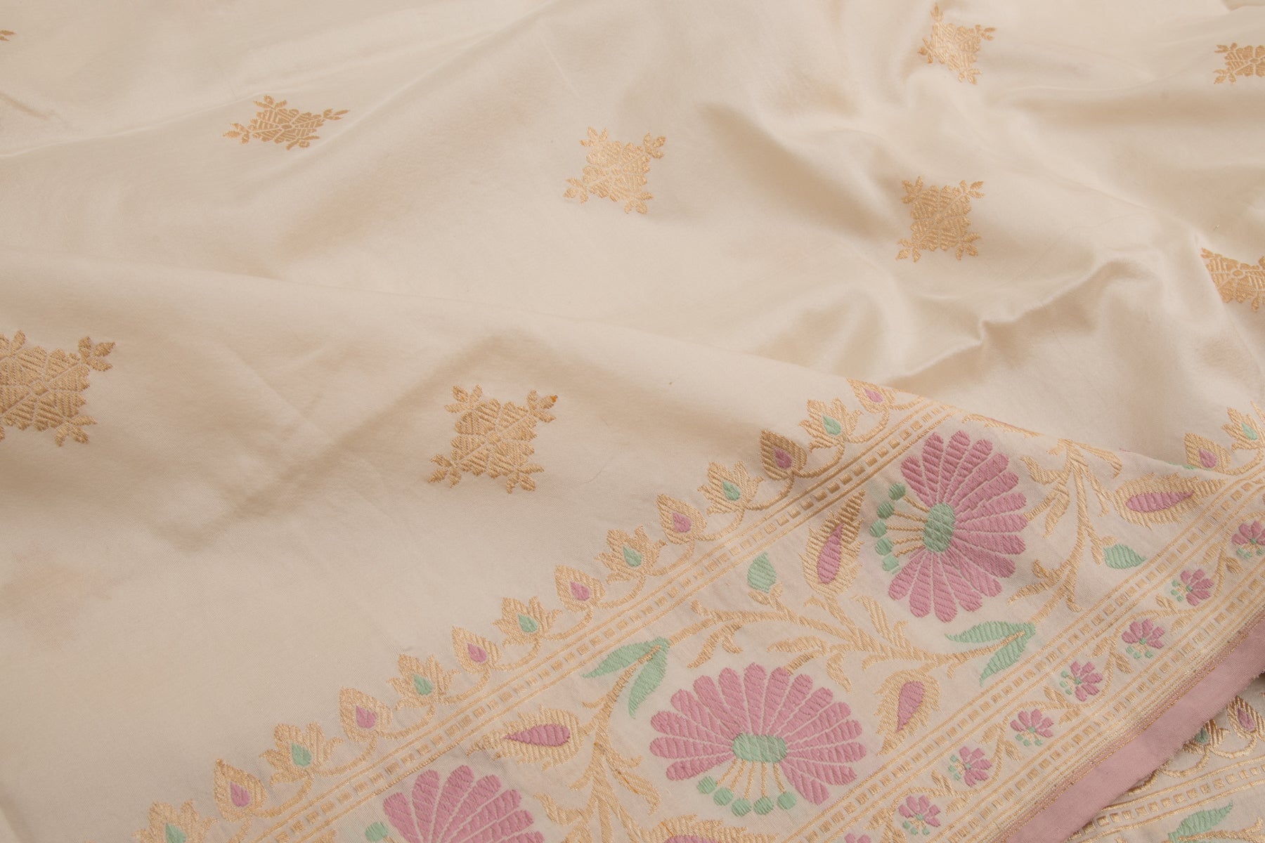 Banarasi Silk Kadwa Butta Cream Saree