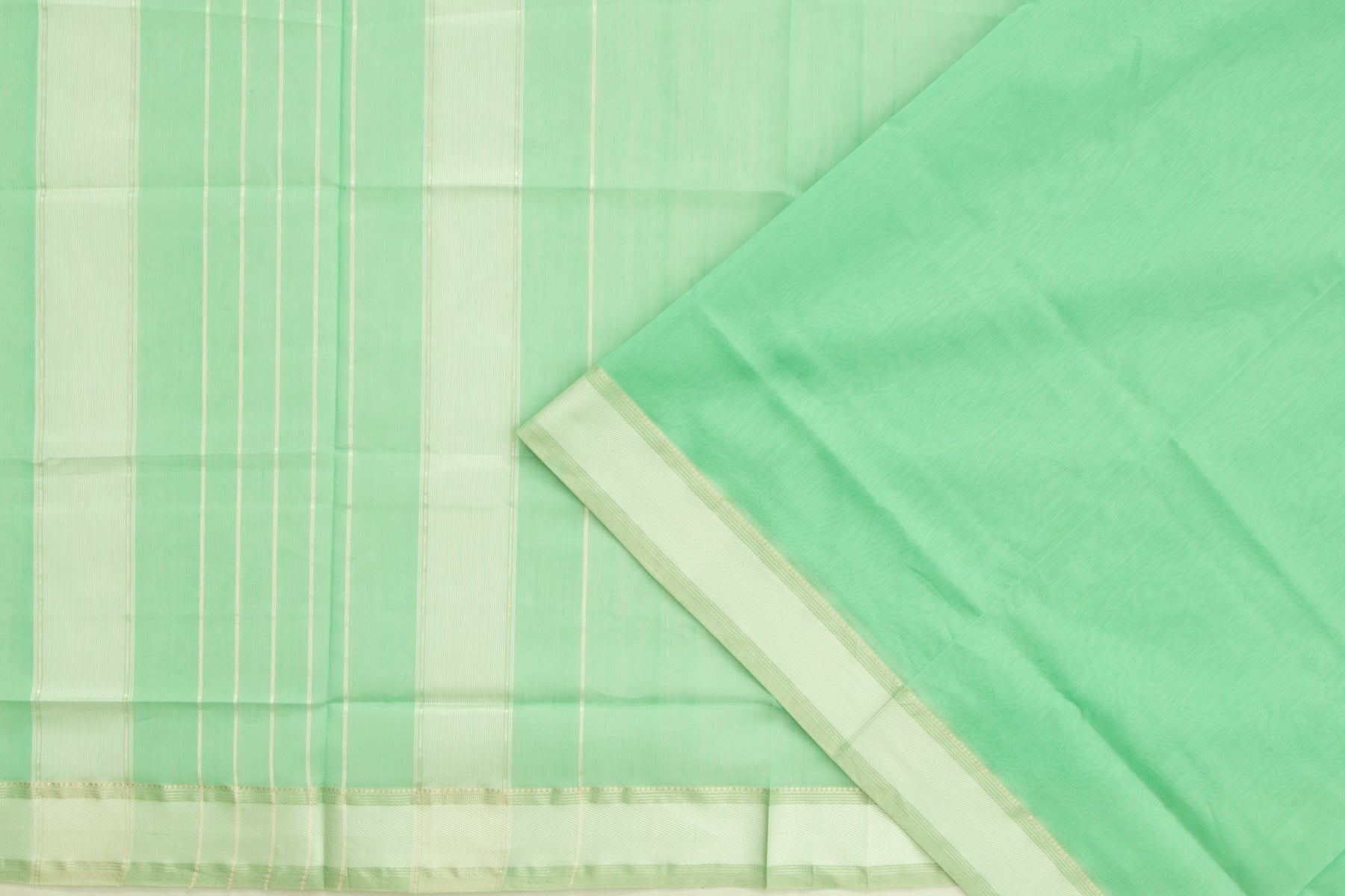Maheswari Cotton Plain Green Saree