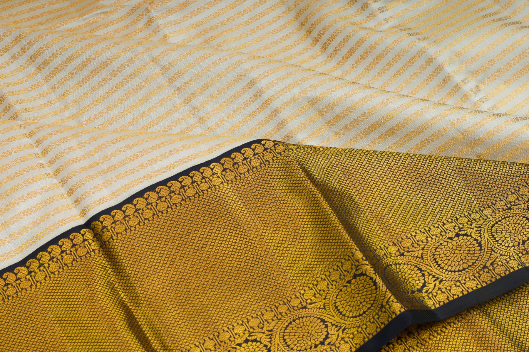 Kanchipuram Silk Horizontal Lines Off White Saree