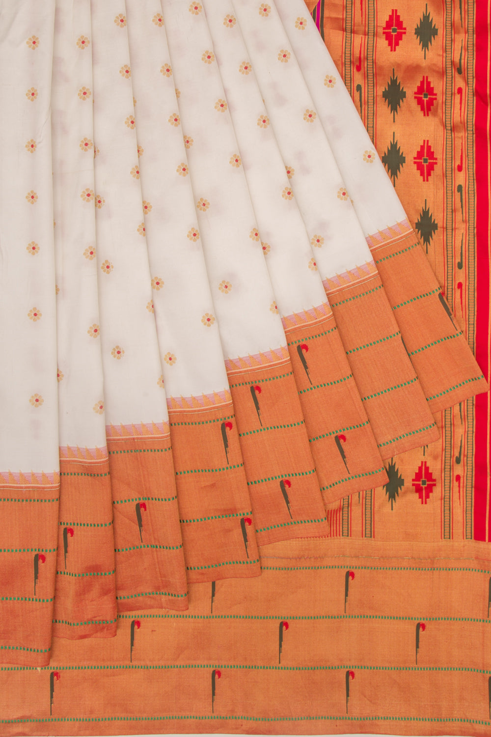 Soft Silk Butta White Saree With Triple Muniya Border