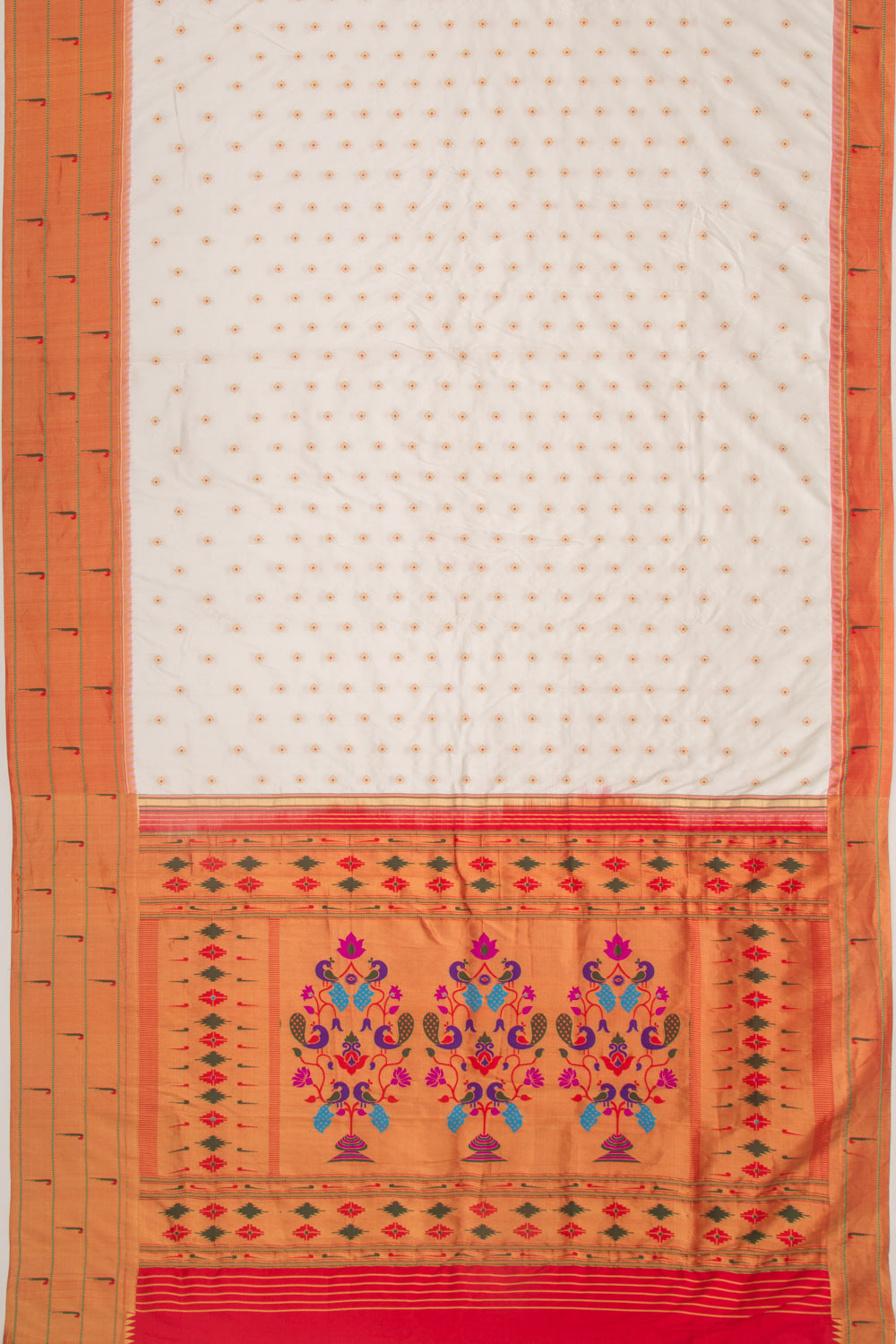 Soft Silk Butta White Saree With Triple Muniya Border