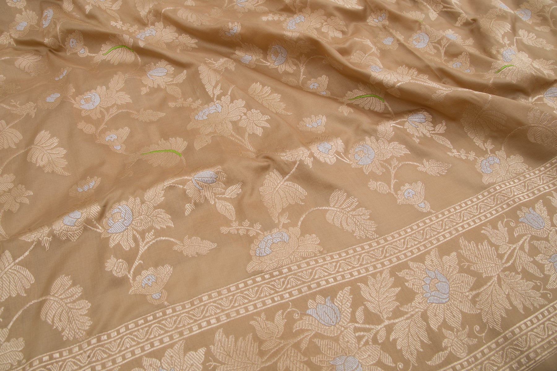 Banarasi Silk Kadwa Jaal Snuff Saree