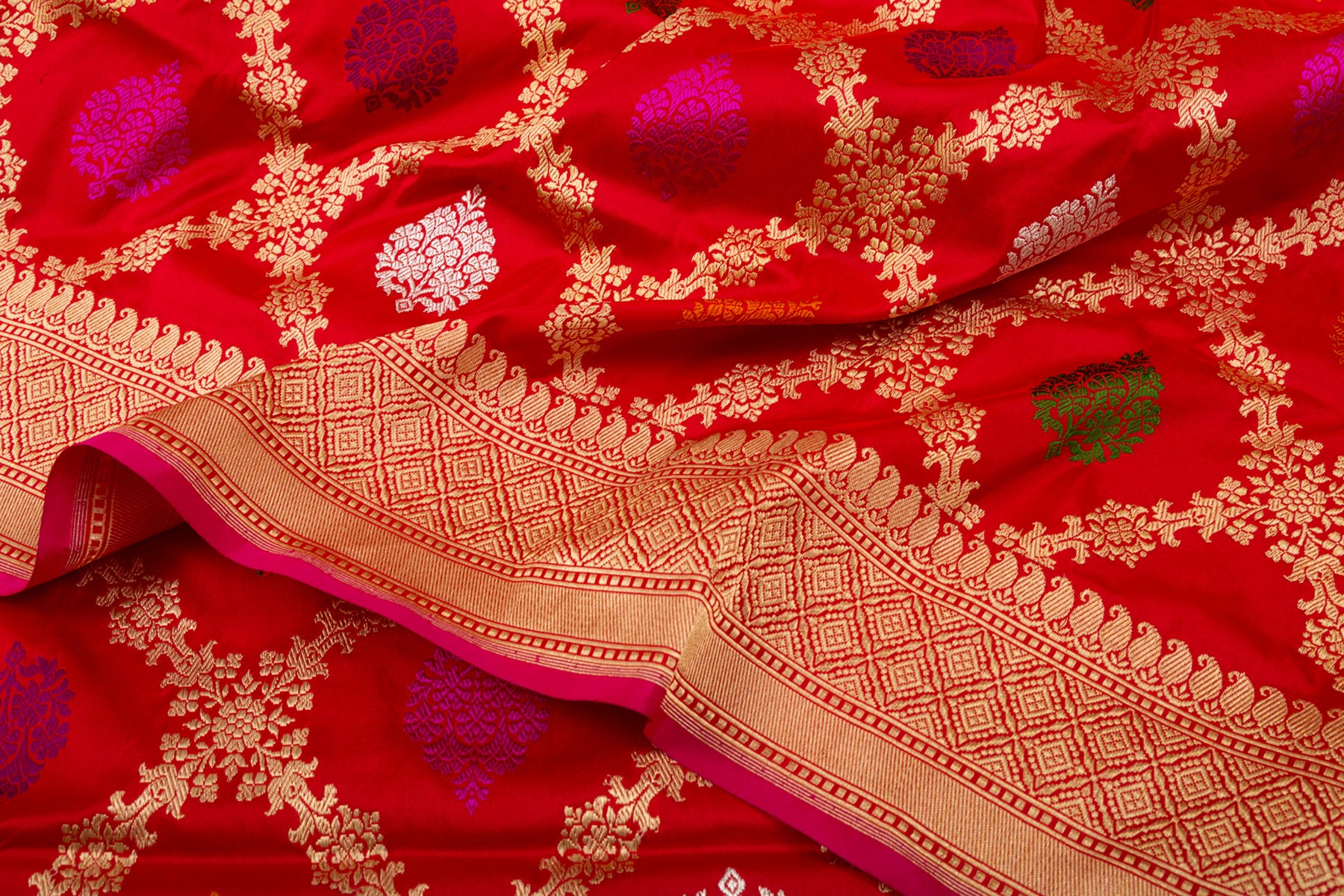 Banarasi Silk Kadwa Jaal And Butta Red Saree
