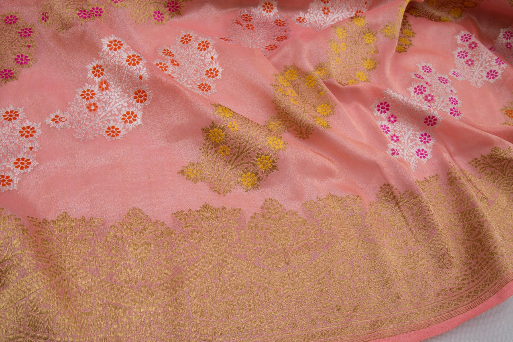 Banarasi Silk Kadwa Tissue And Jaal Pink Saree