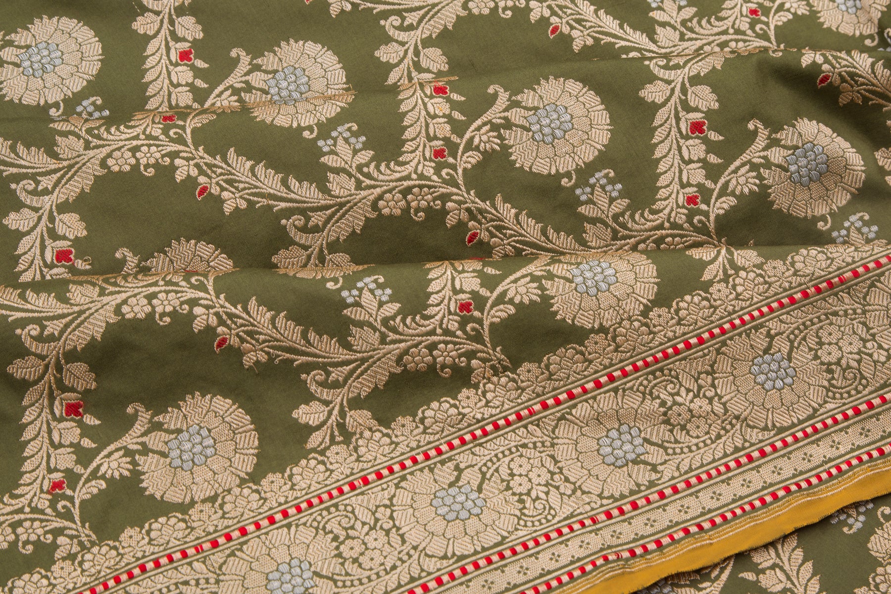 Banarasi Silk Kadwa Jaal Mehandi Green Saree