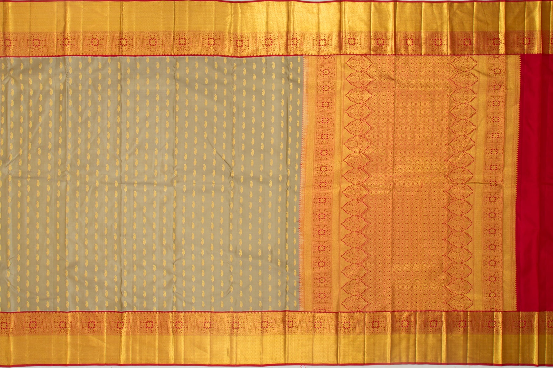 Kanchipuram Silk Butta Grey Sarere