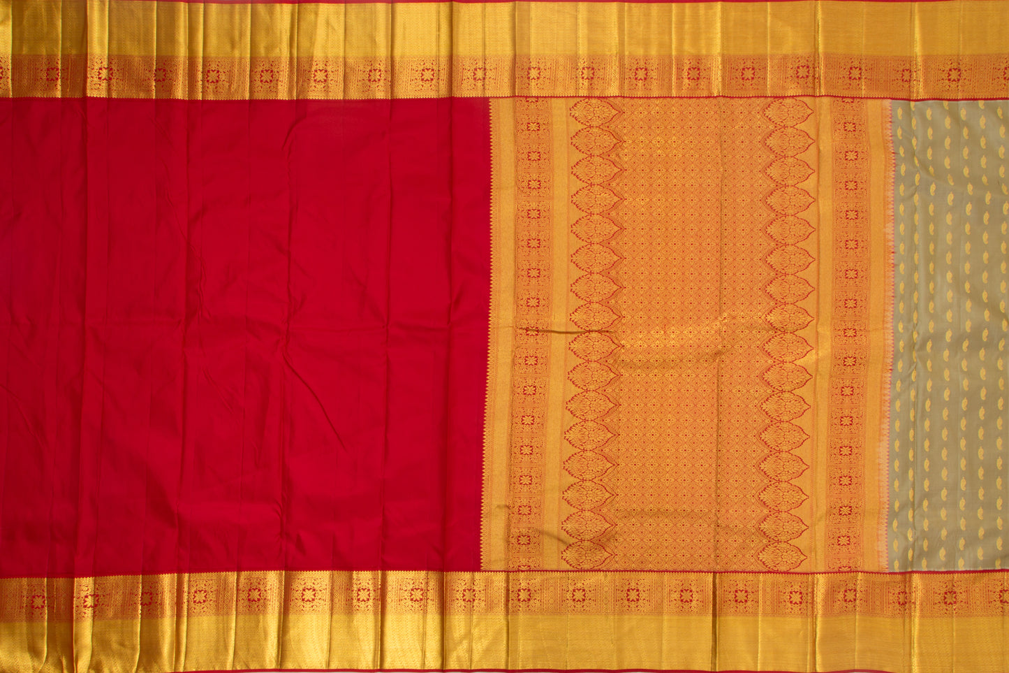 Kanchipuram Silk Butta Grey Sarere