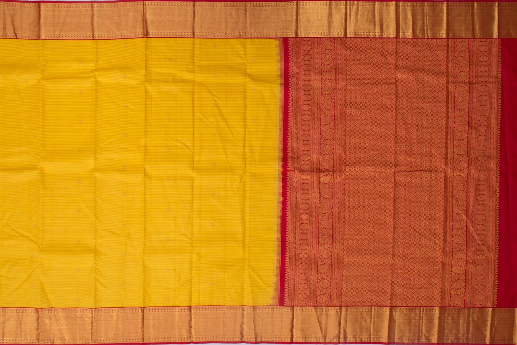 Kanchipuram Silk Horizontal Lines And Butta Yellow Saree