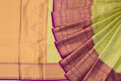 Kanchipuram Silk Tissue Jaal Green Saree/5077291_2.jpg