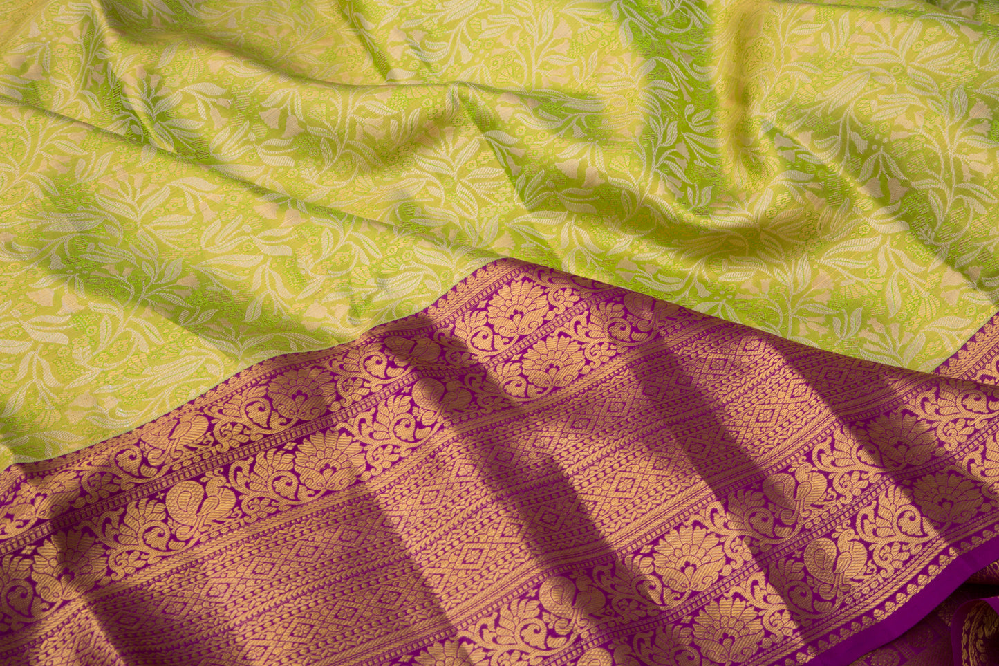 Taranga Kanchi Silk Tissue Jaal Green Saree