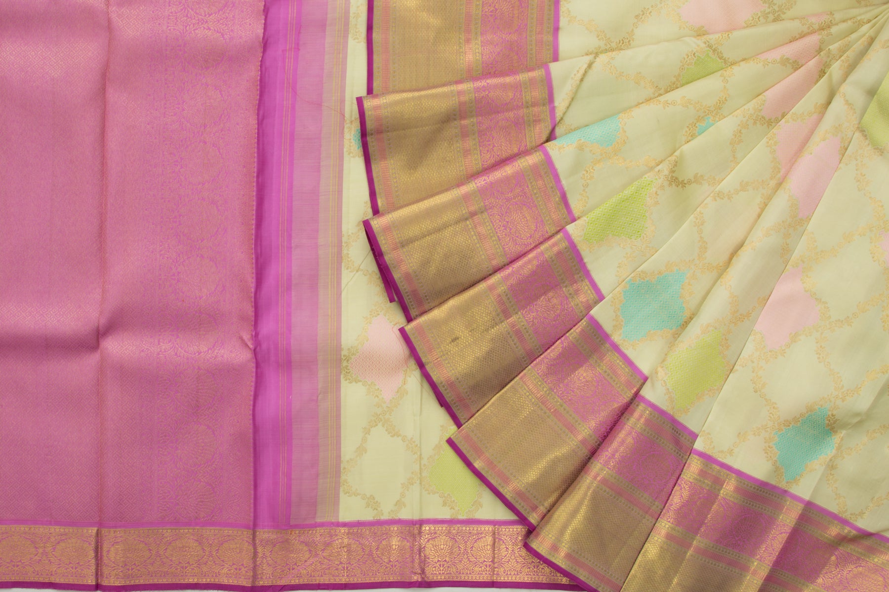 Kanchipuram Silk Jaal Pastel Green Saree