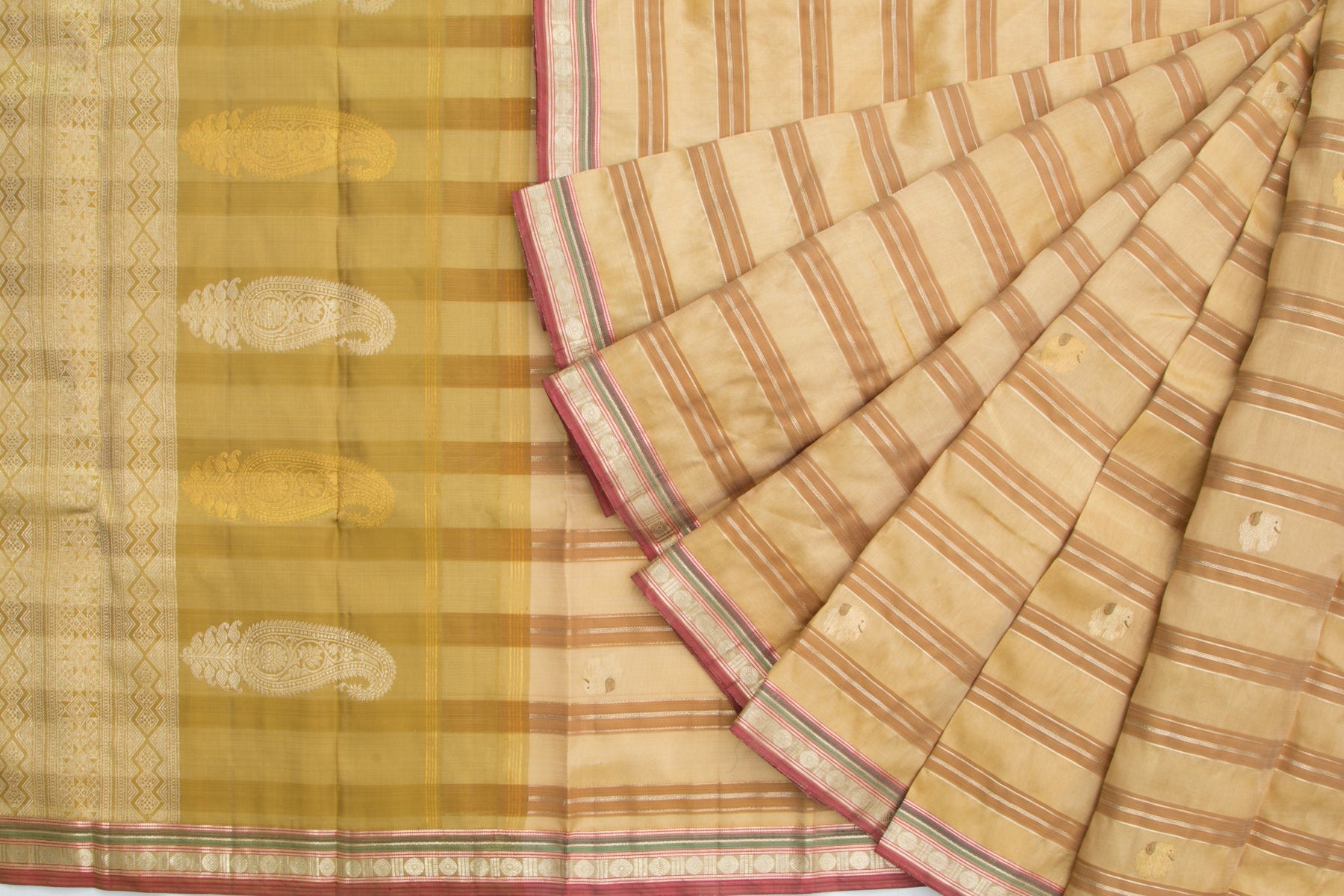 Kanchipuram Silk Horizontal Lines And Butta Cream Saree