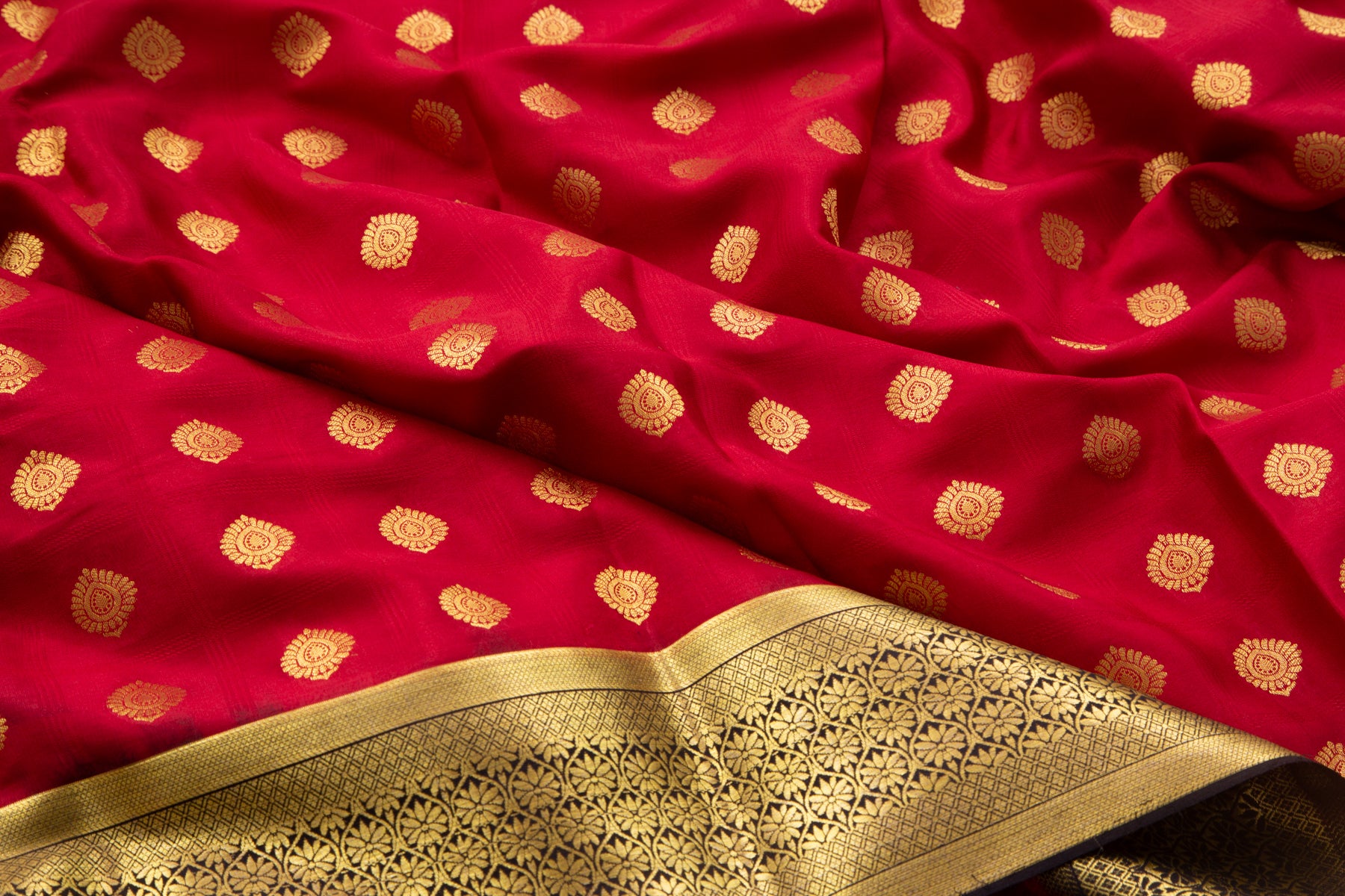 Binny Silk Jacquard Checks And Butta Red Saree