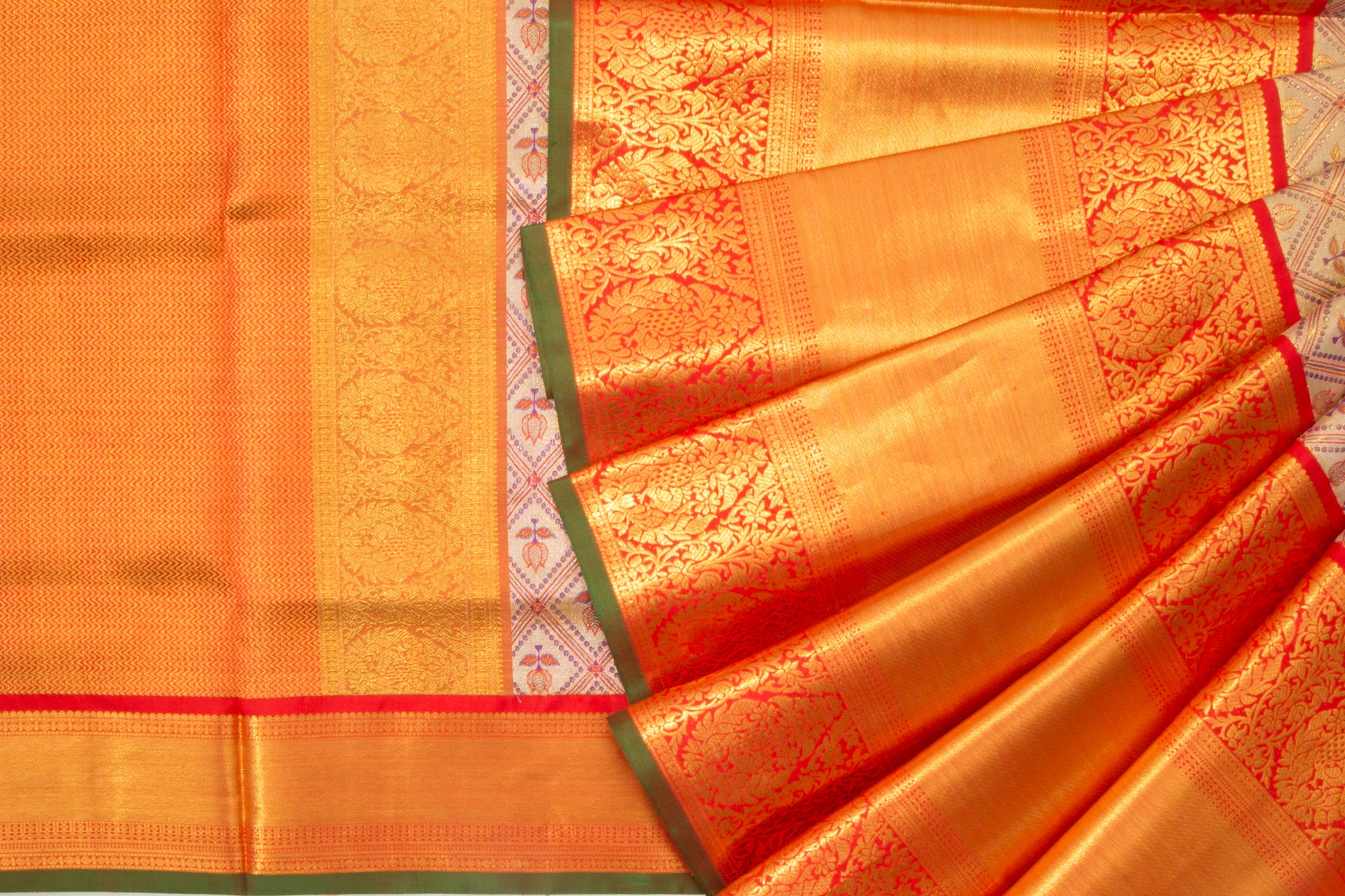 Kanchipuram Silk Tissue Criss-Cross Checks And Butta Lilac Saree