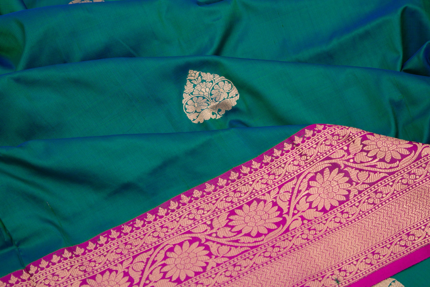 Banarasi Katan Silk Butta Dual Tone Blue-Green Saree