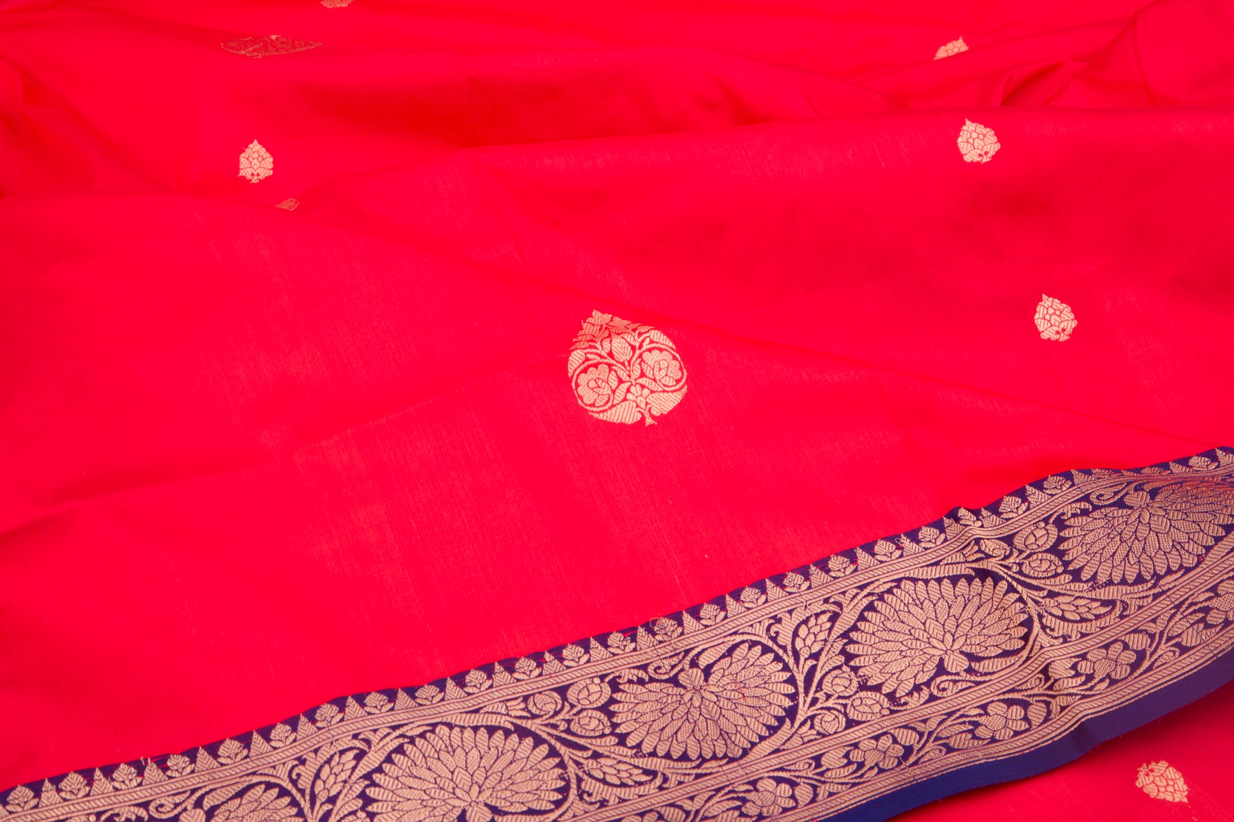 Banarasi Katan Silk Butta Red Saree