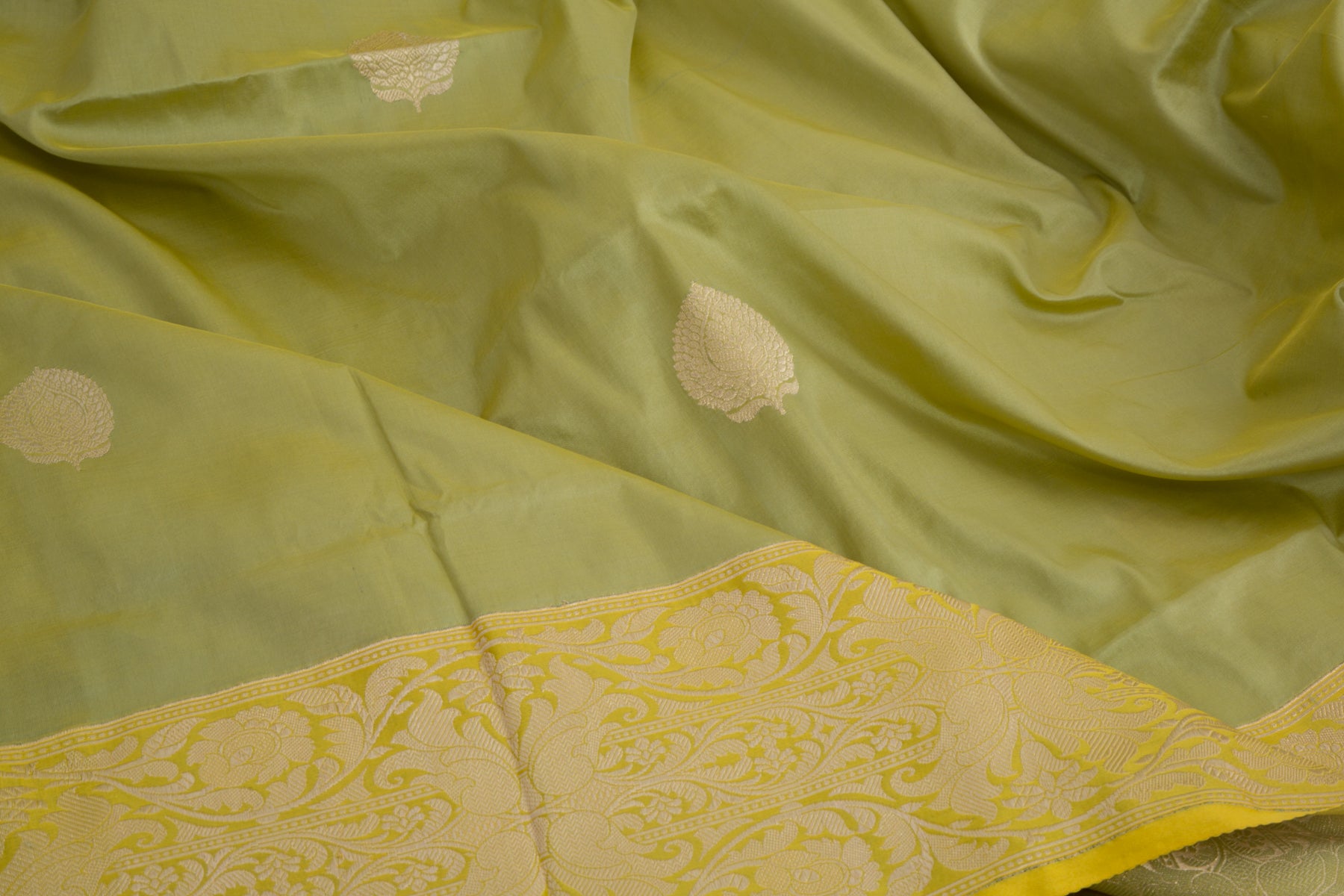 Banarasi Katan Silk Butta Pastel Green Saree