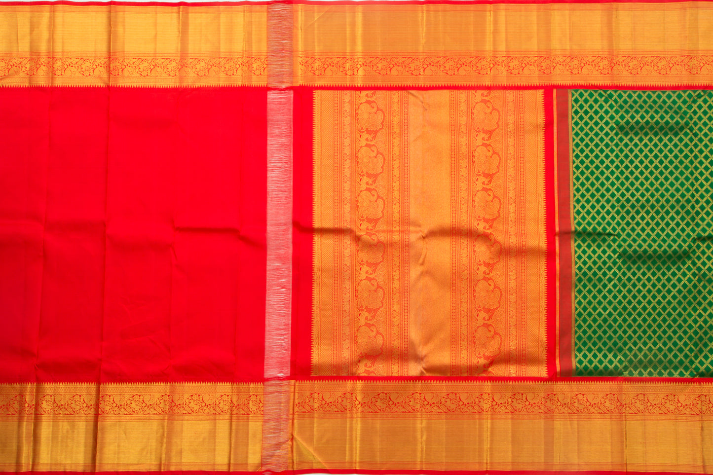 Kanchipuram Silk Criss-Cross Checks Bottle Green Saree