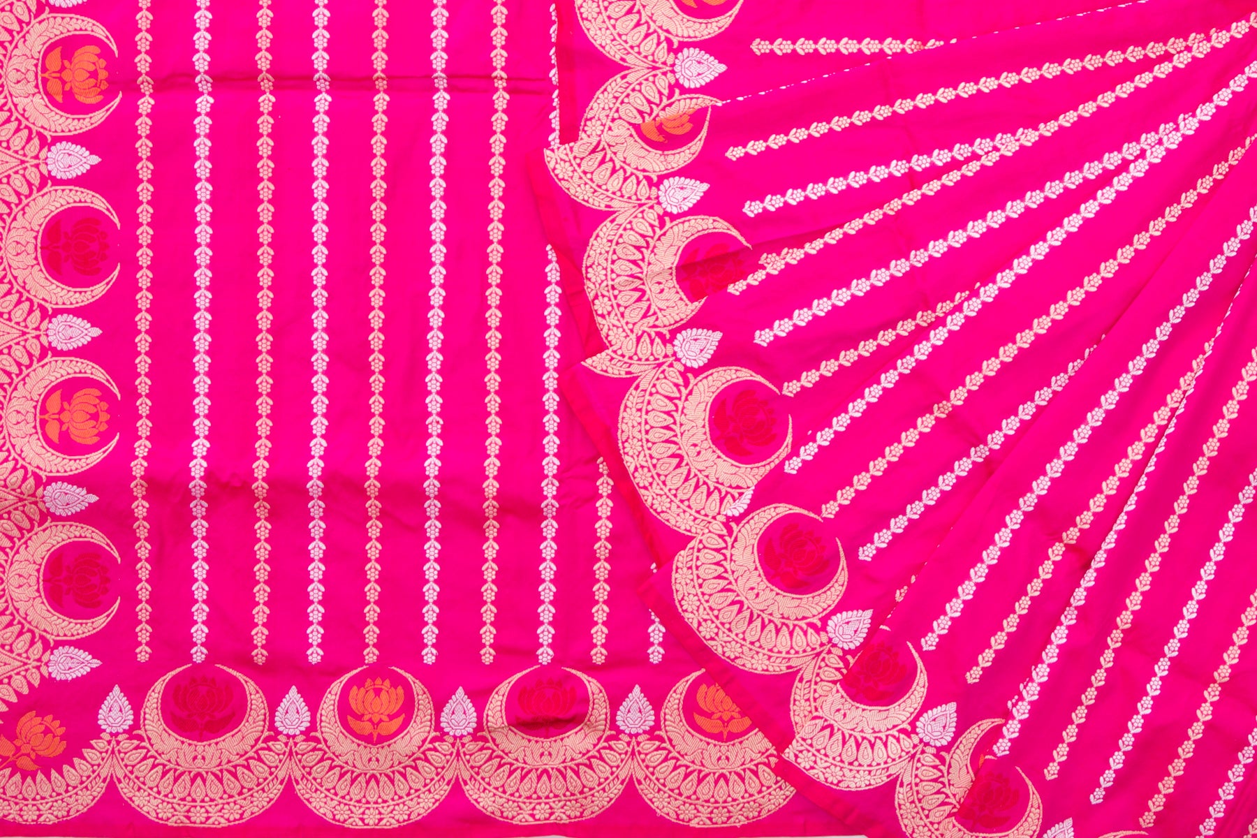 Banarasi Silk Vertical Brocade Pink Saree