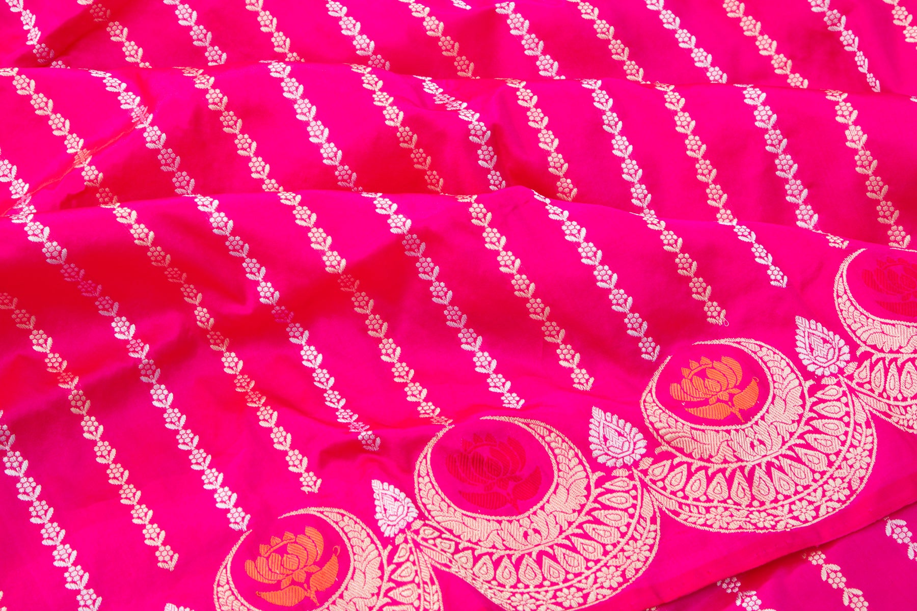 Banarasi Silk Vertical Brocade Pink Saree