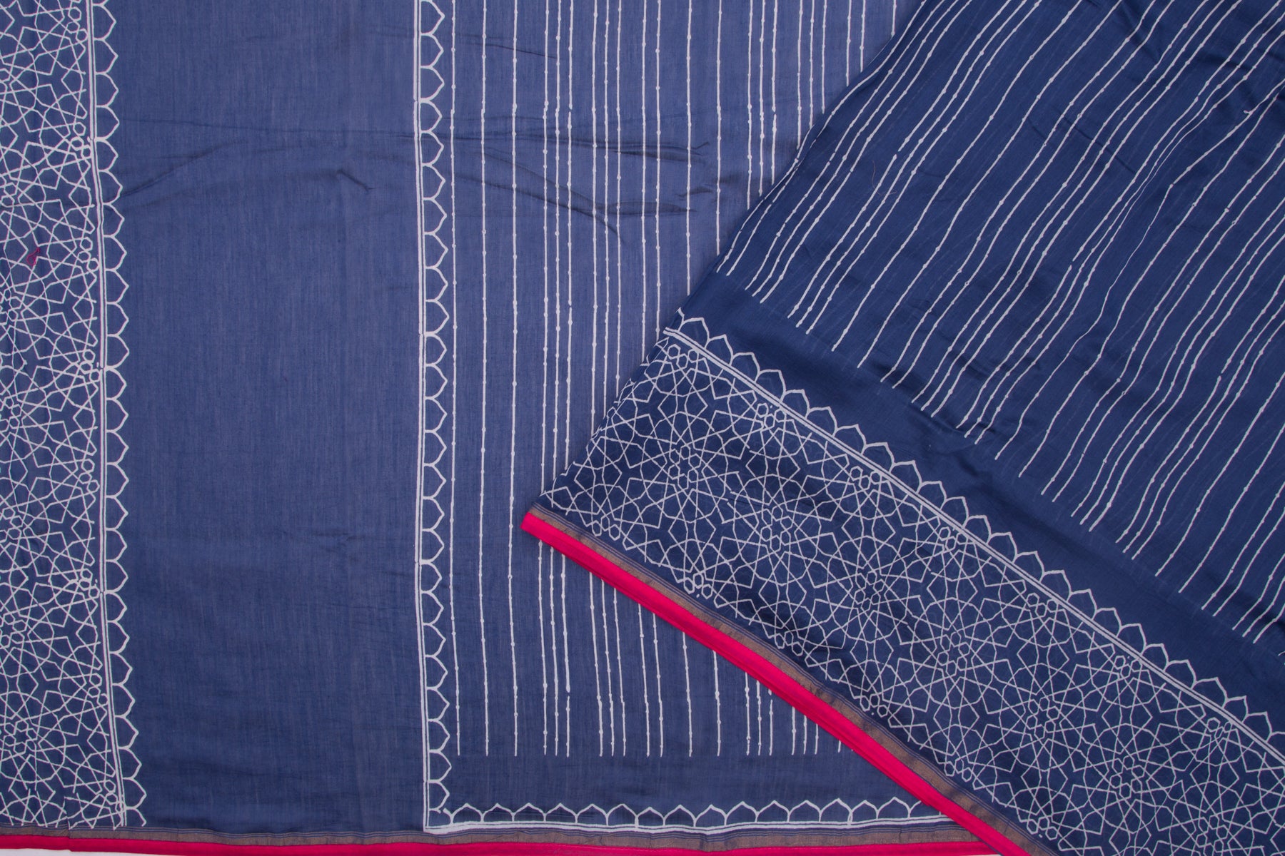 Maheshwari Cotton Vertical Lines Blue Saree