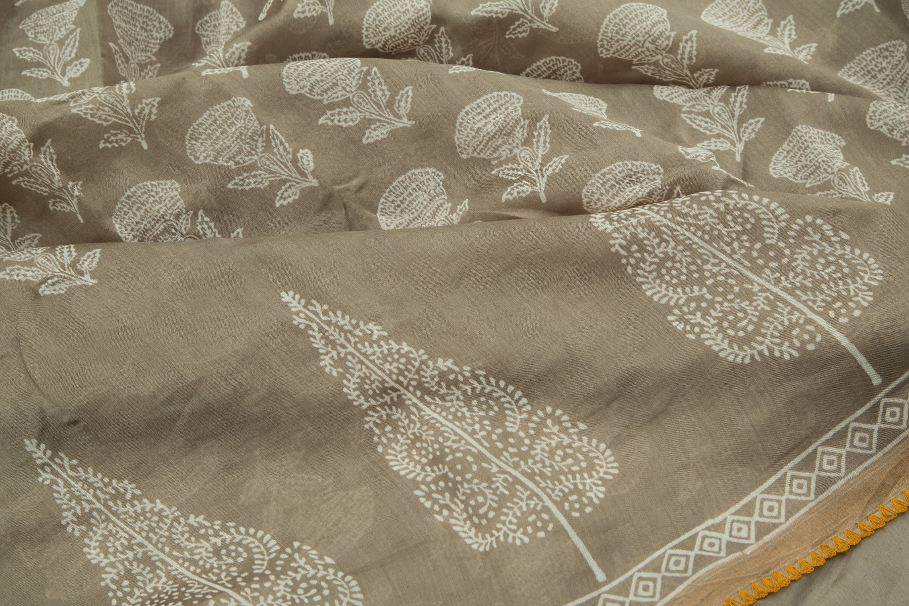 Maheshwari Cotton Printed Grey Saree