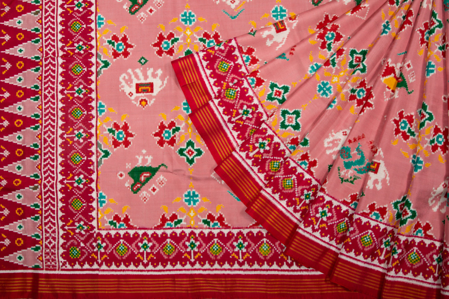 Patan Patola Silk Double Ikat 4 Figure Baby Pink Saree