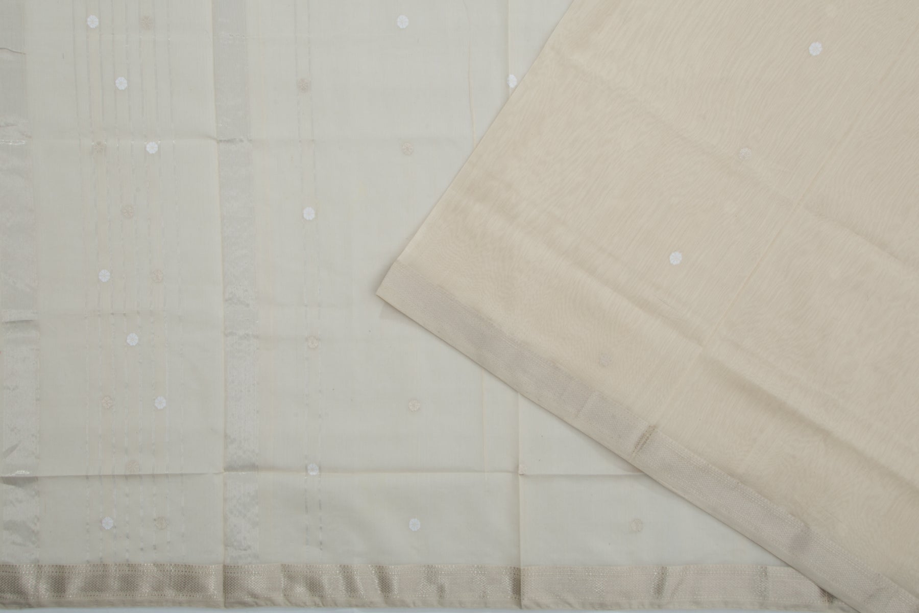 Maheshwari Cotton Butta Cream Saree