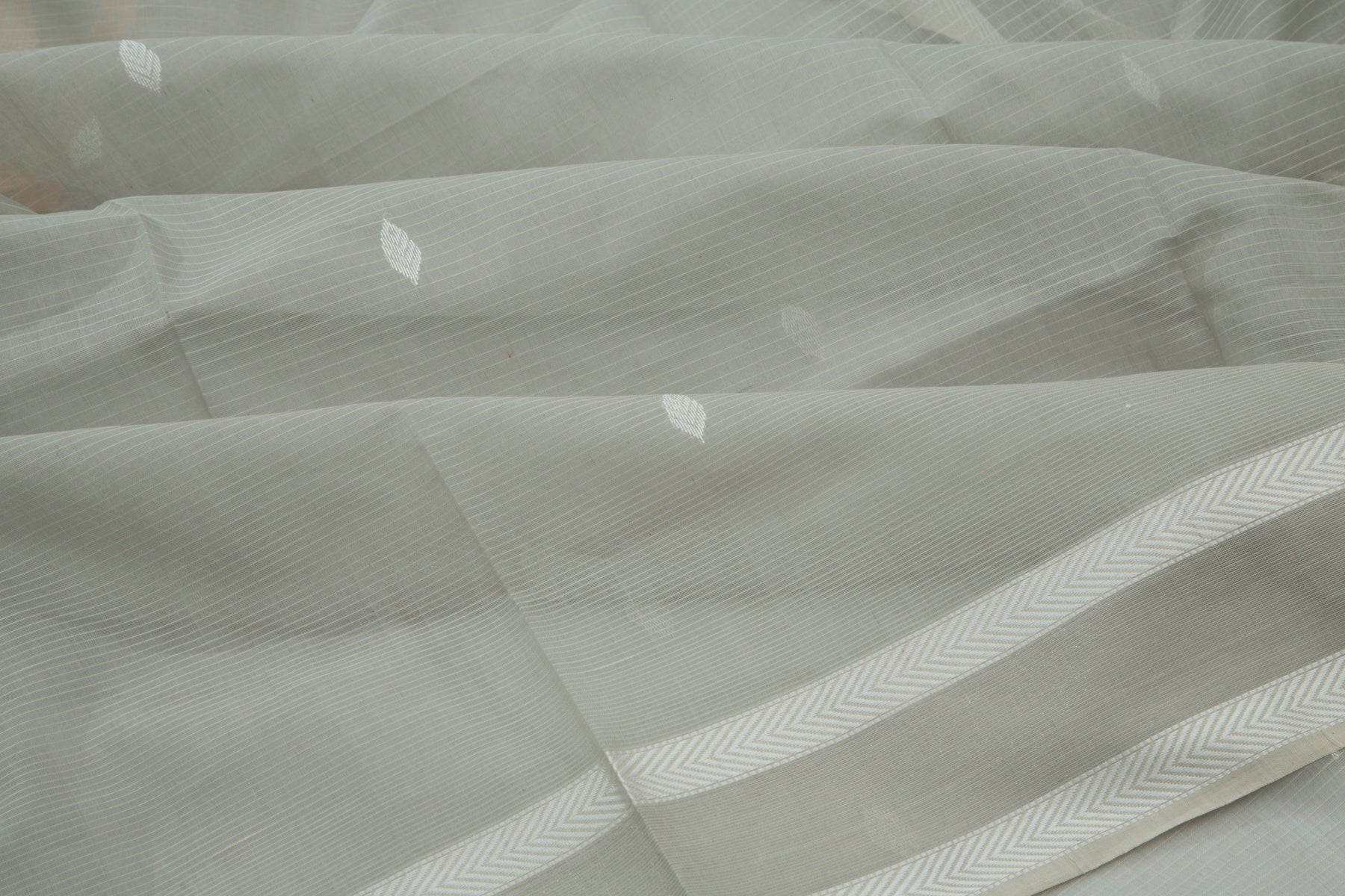 Maheshwari Cotton Horizontal Lines And Butta Grey Saree