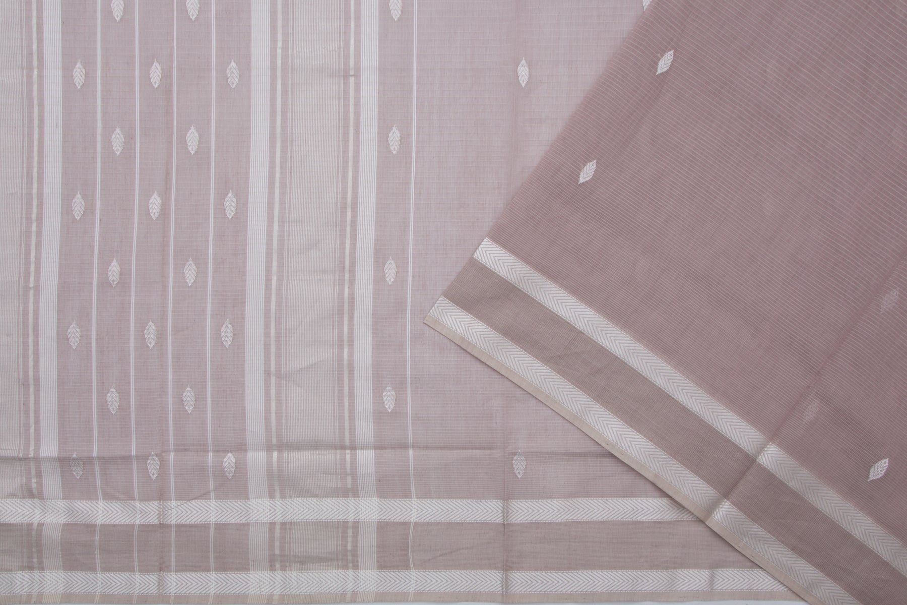 Maheshwari Cotton Horizontal Lines And Butta Lilac Saree