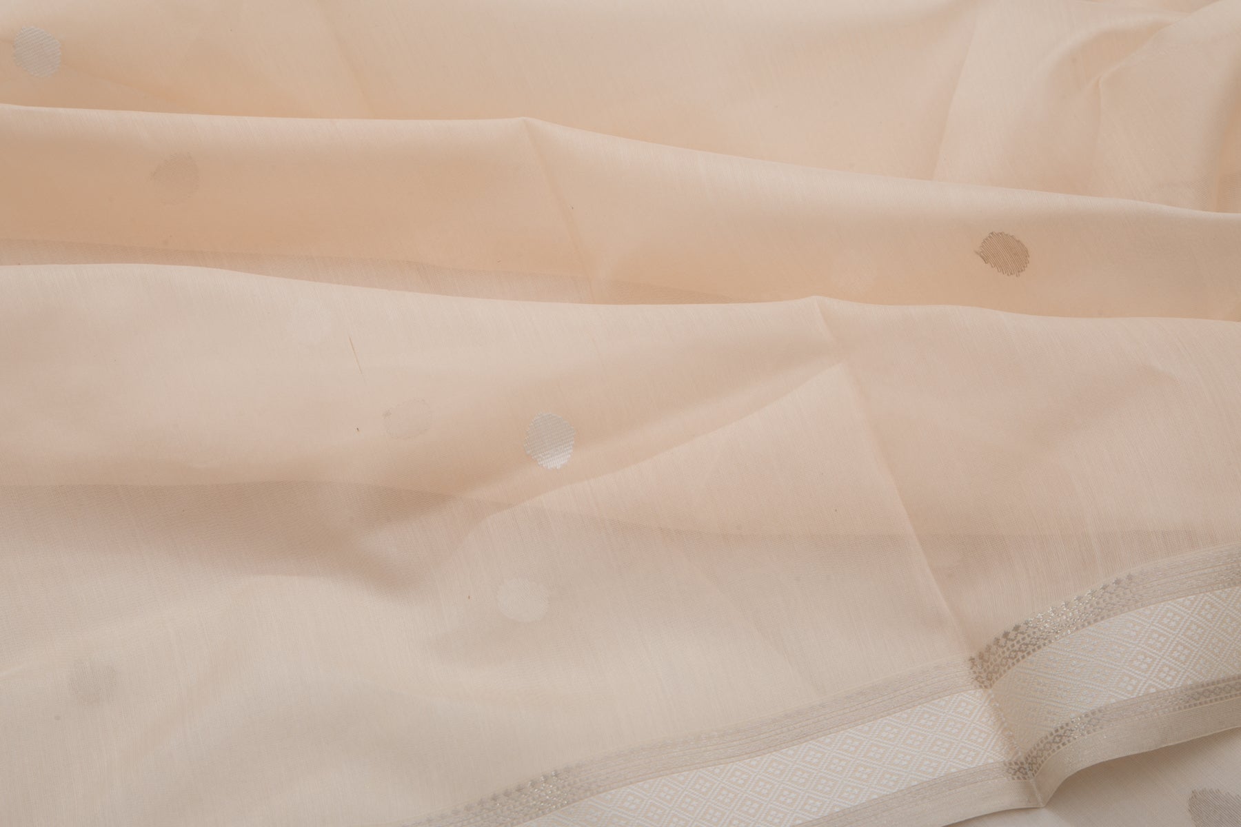 Maheshwari Cotton Butta Cream Saree
