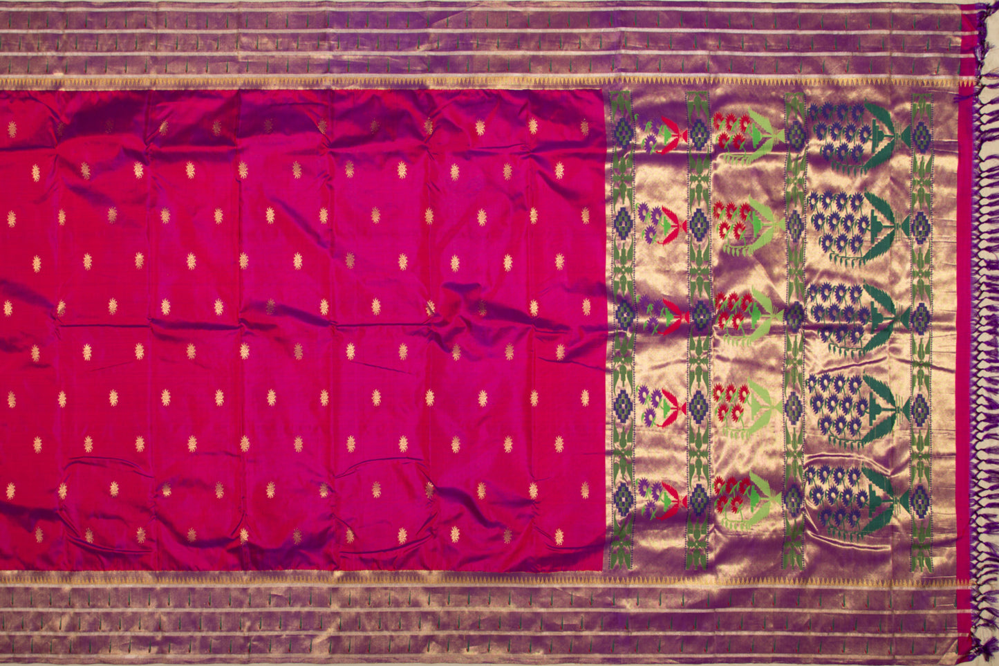 Kanchipuram Silk Butta Pink Saree With Paithani Muniya Border