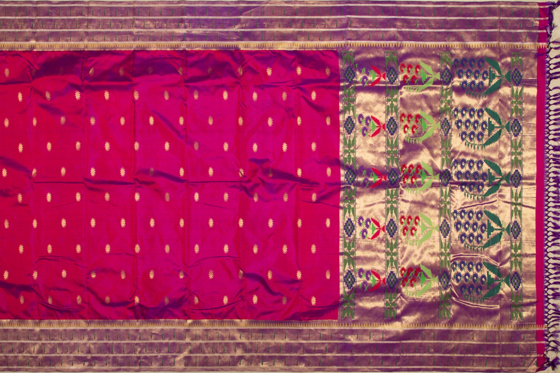 Kanchipuram Silk Butta Pink Saree With Paithani Muniya Border