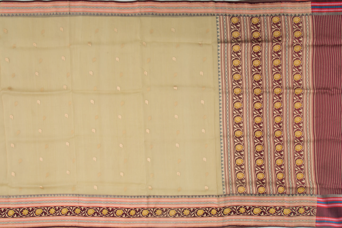 Banarasi Kora Organza Kadwa Butta Cream Saree