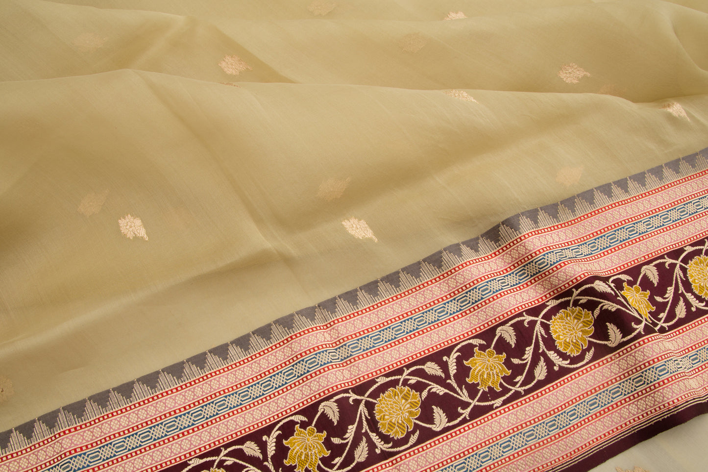 Banarasi Kora Organza Kadwa Butta Cream Saree