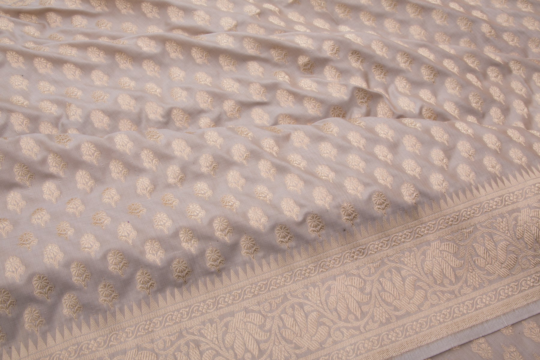 Banarasi Silk Brocade Dual Tone Cream And Grey Saree