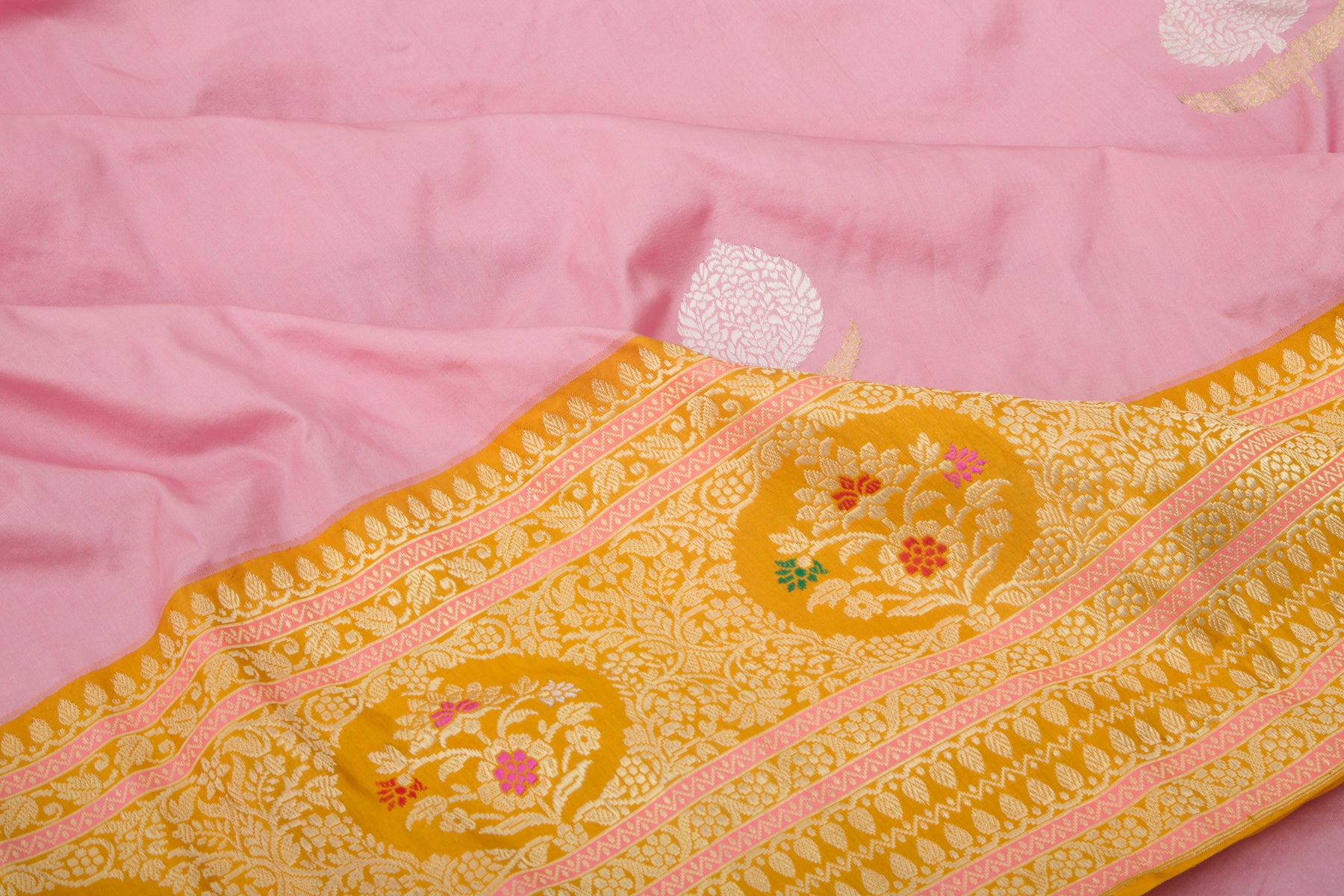 Banarasi Silk Kadwa Butta Pink Saree