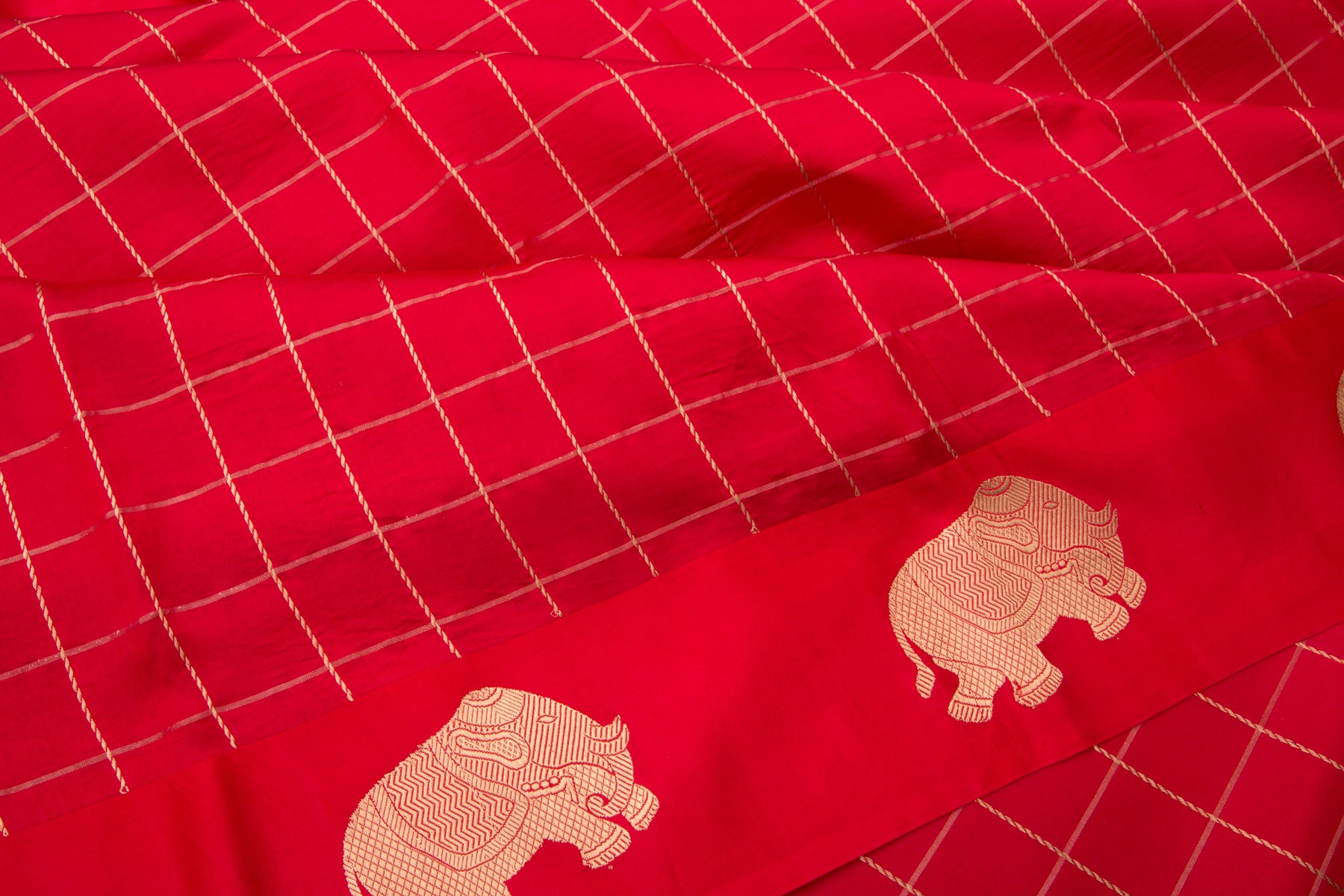 Banarasi Katan Silk Checks Red Saree