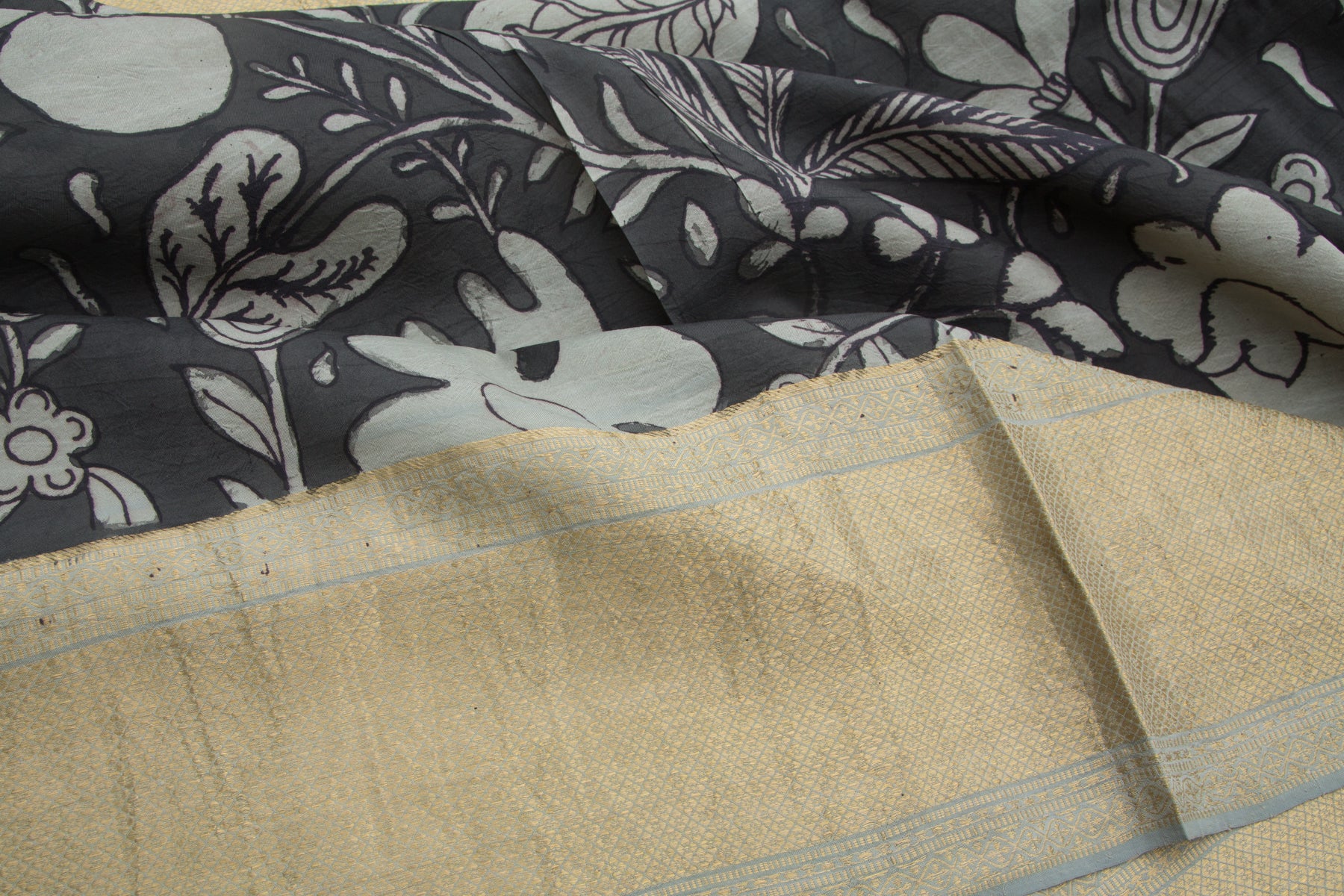 Kanchipuram Silk Kalamkari Hand Painted Black Saree