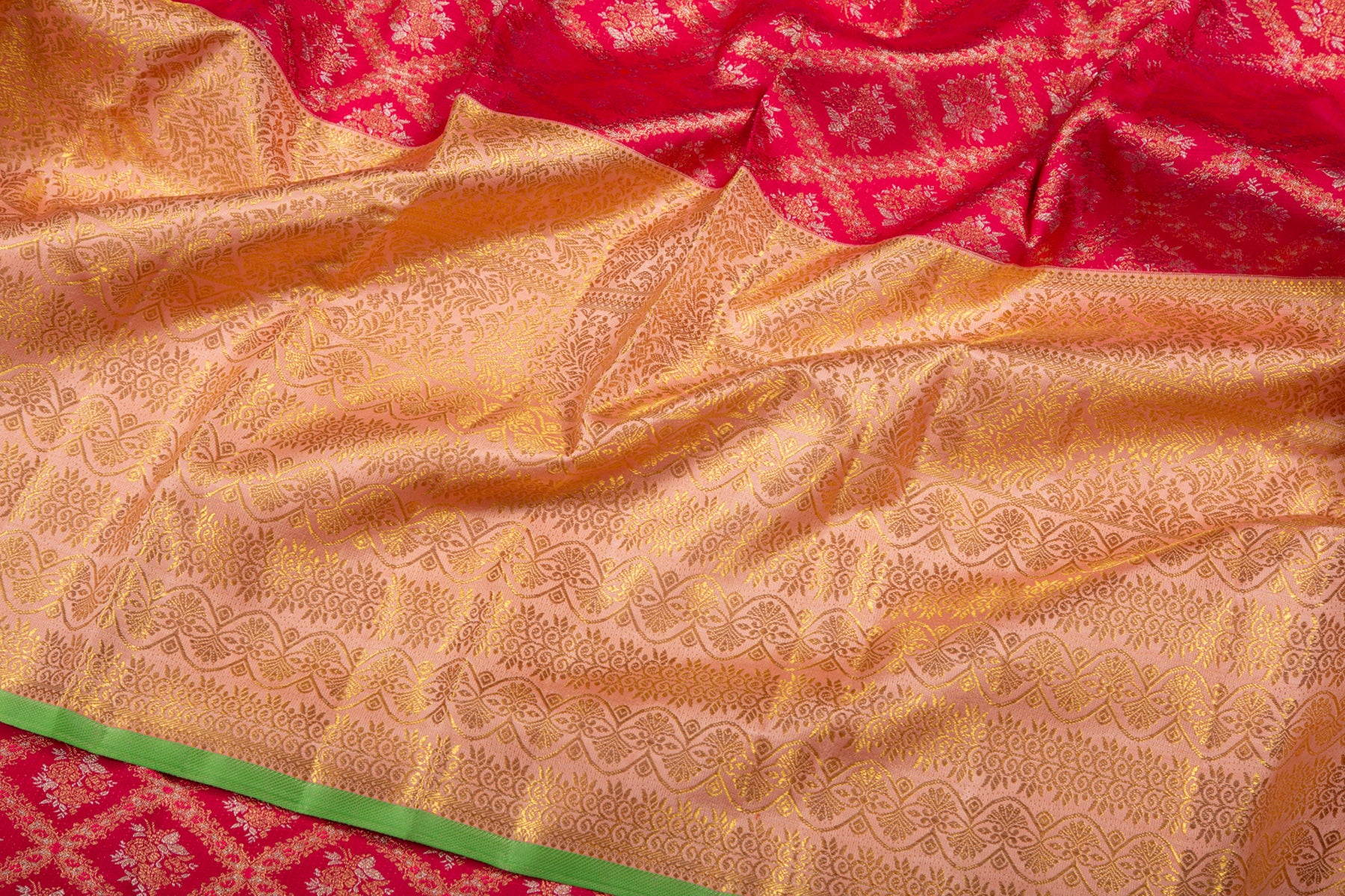 Kanchipuram Silk Criss-Cross Checks And Butta Pink Saree