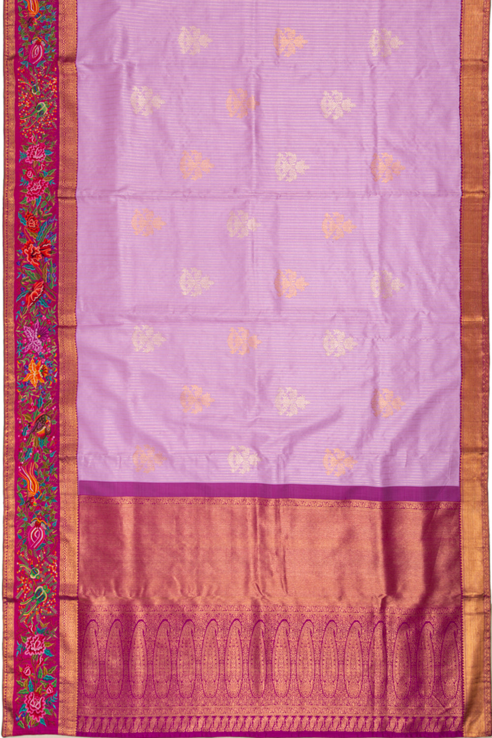 Kanchipuram Silk Vertical Lines Butta Lavender Saree With Petite Point