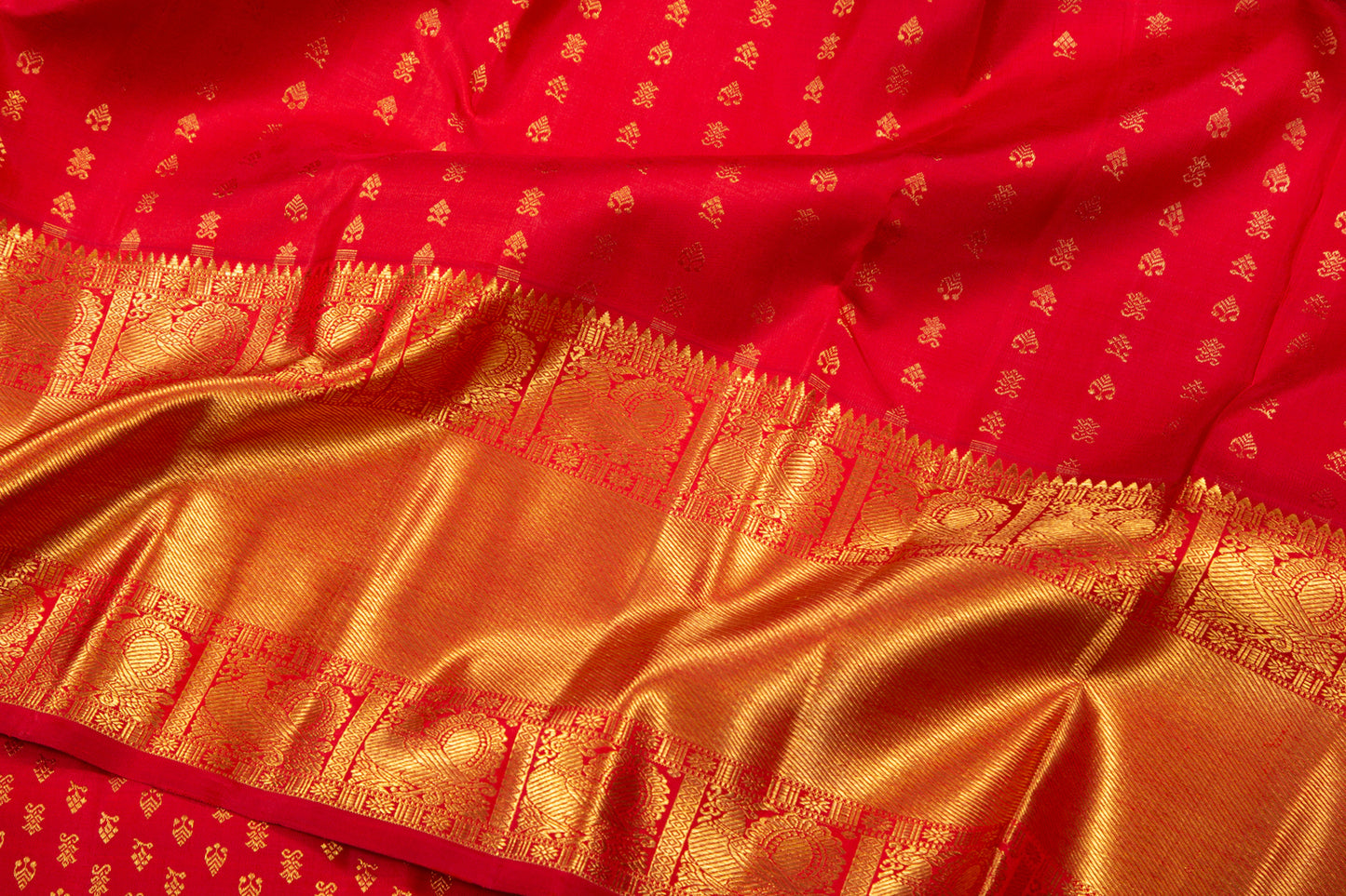 Kanchipuram Silk Butta Red Saree