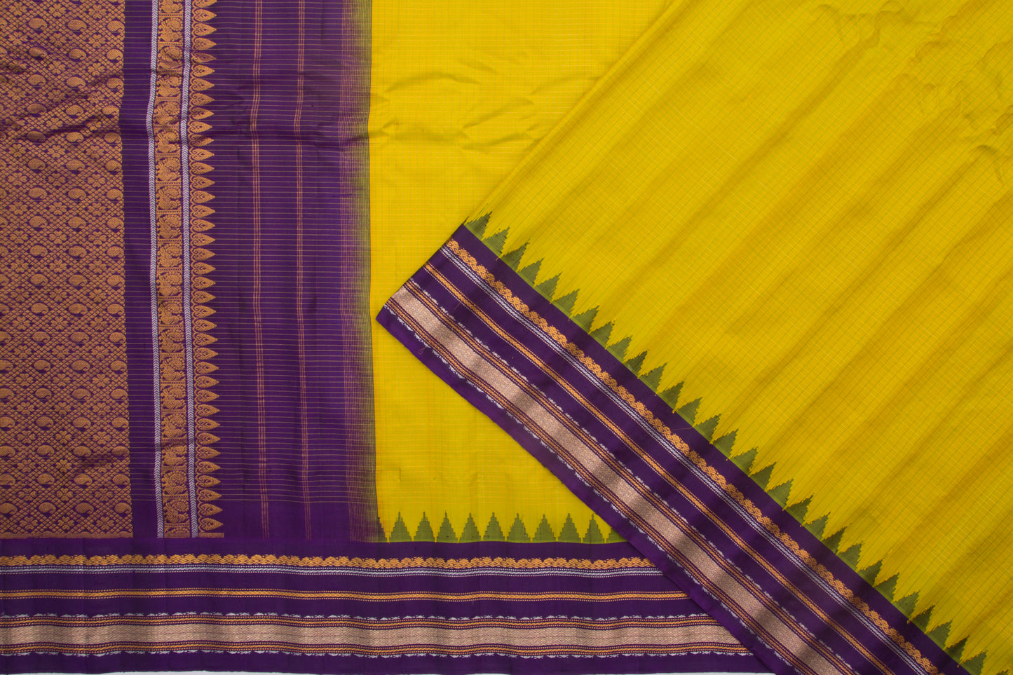 Gadwal Silk Checks Green Saree