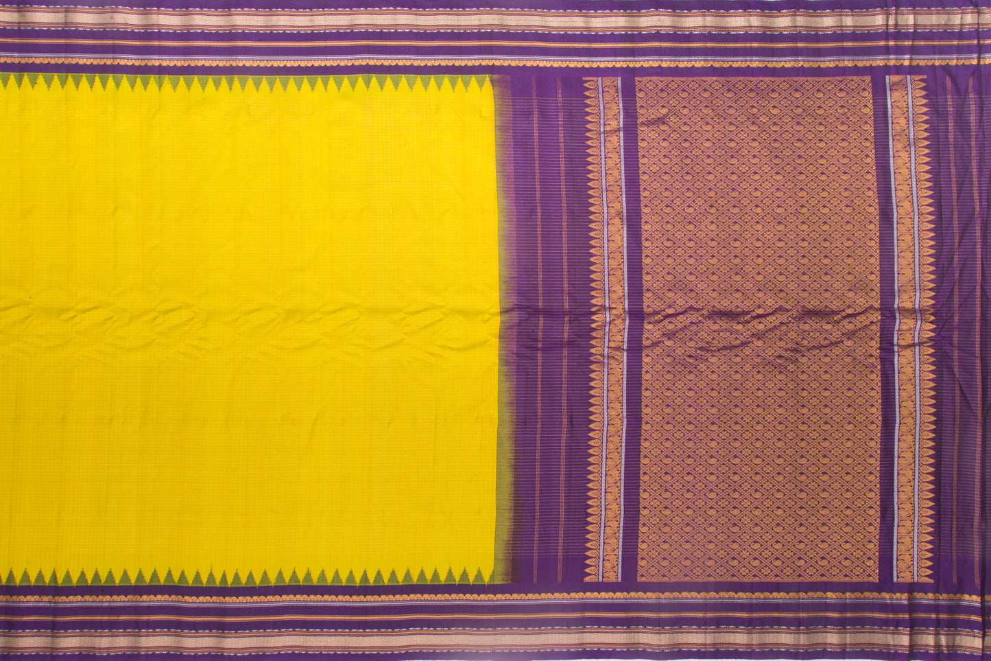 Gadwal Silk Checks Green Saree