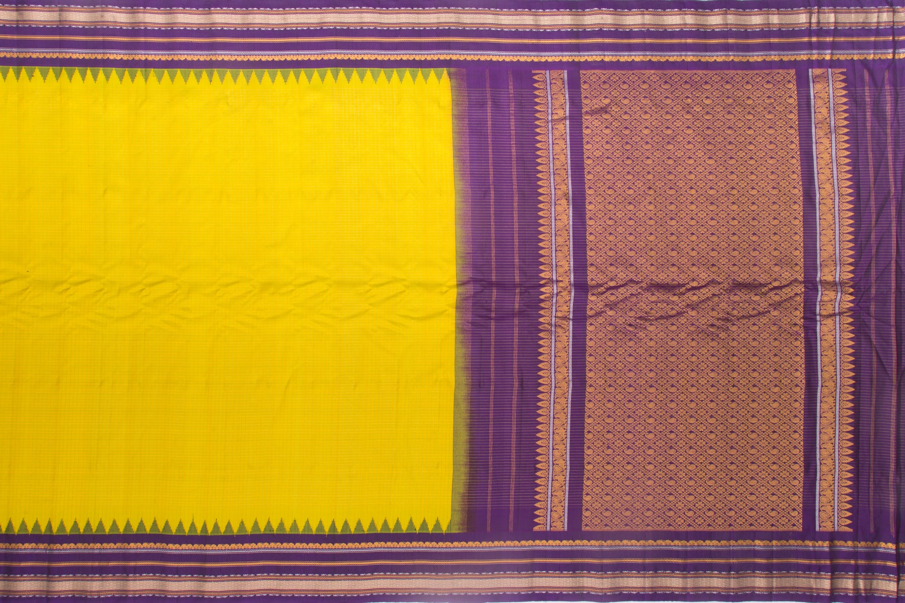 Gadwal Silk Checks Green Saree